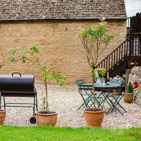 Hayloft At Newbarn Farm Villa Chipping Norton Kültér fotó