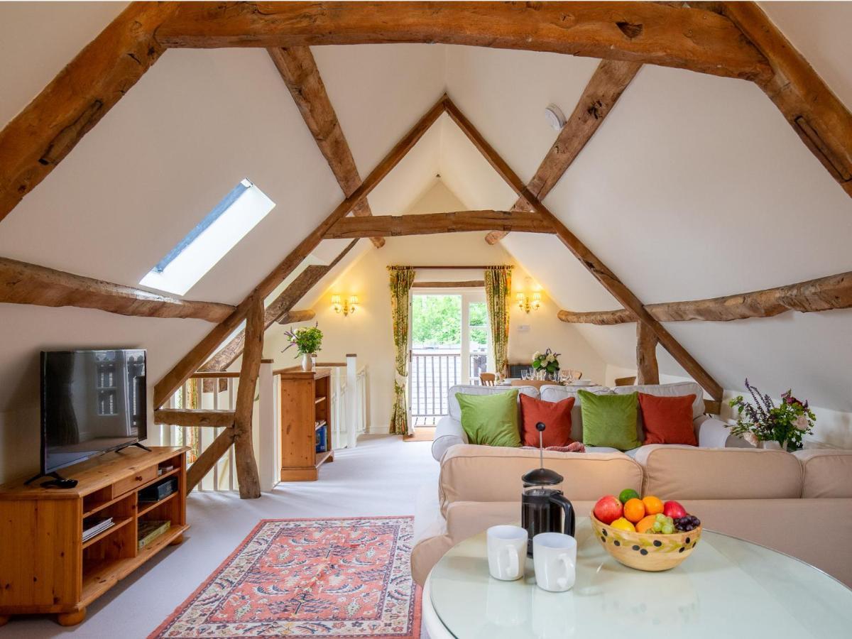 Hayloft At Newbarn Farm Villa Chipping Norton Kültér fotó