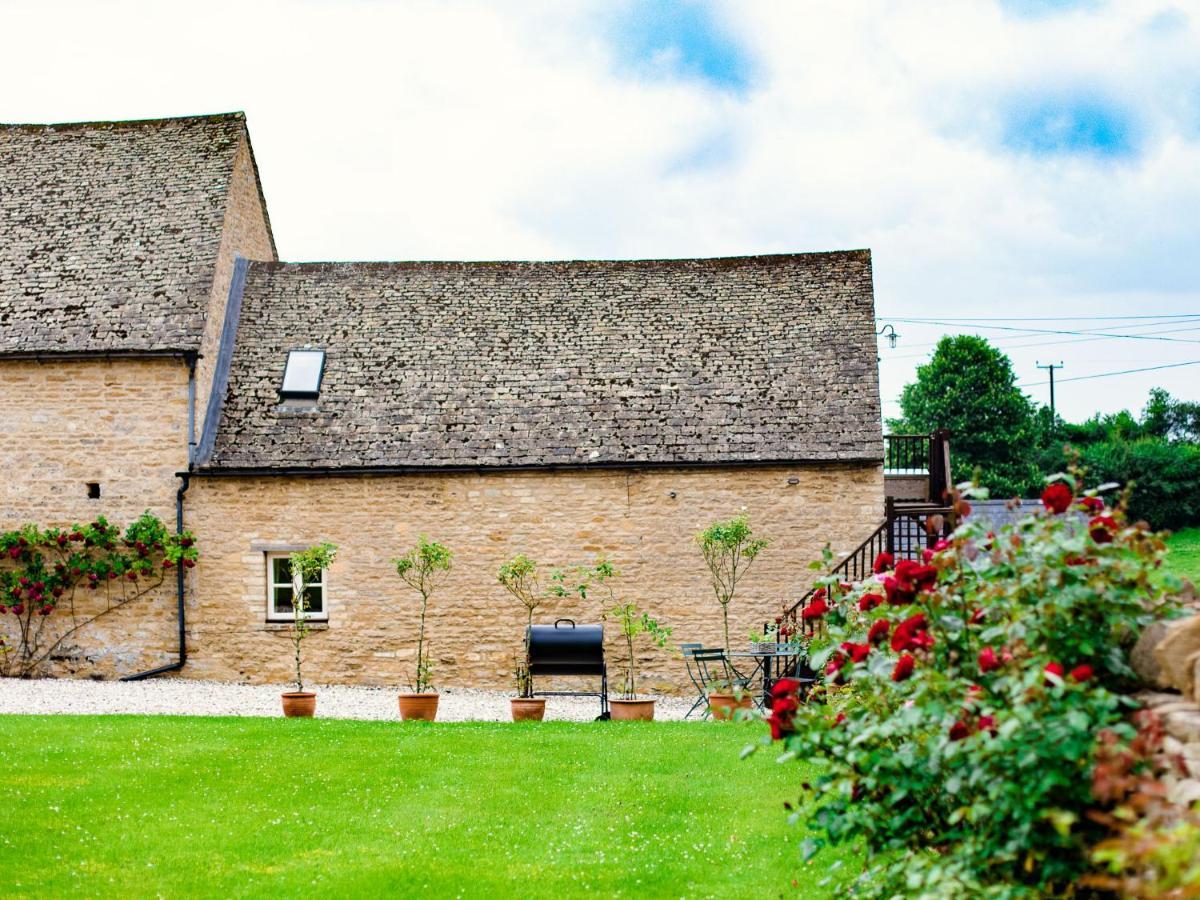 Hayloft At Newbarn Farm Villa Chipping Norton Kültér fotó